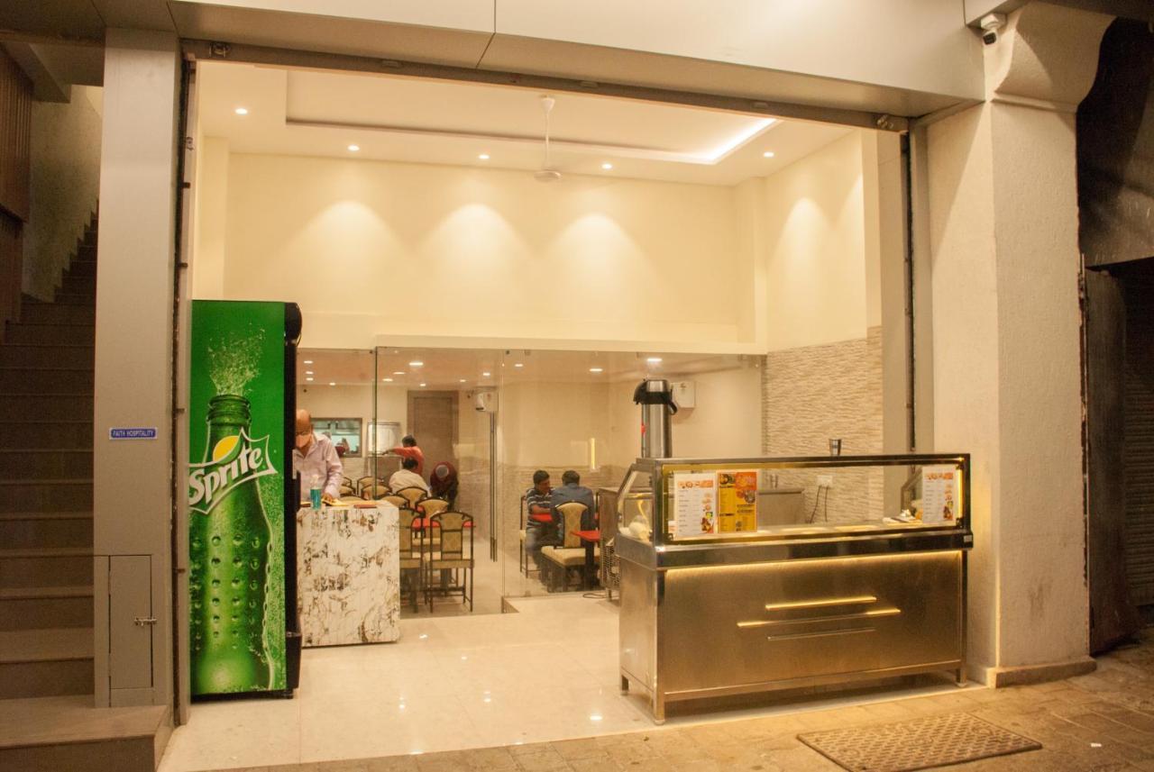 City Hotel مومباي المظهر الخارجي الصورة