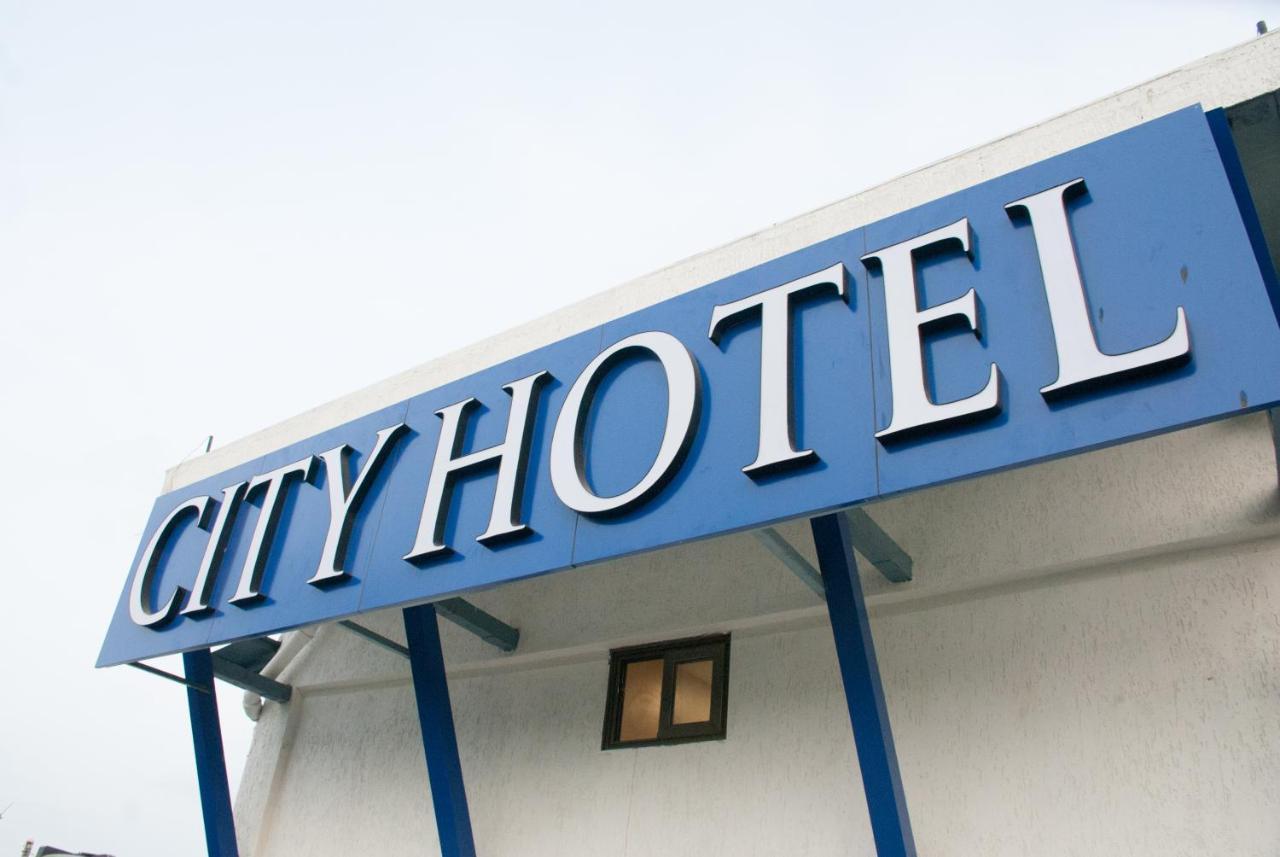 City Hotel مومباي المظهر الخارجي الصورة
